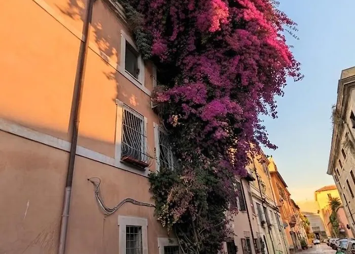 The Jaguar House Trastevere Apartment *